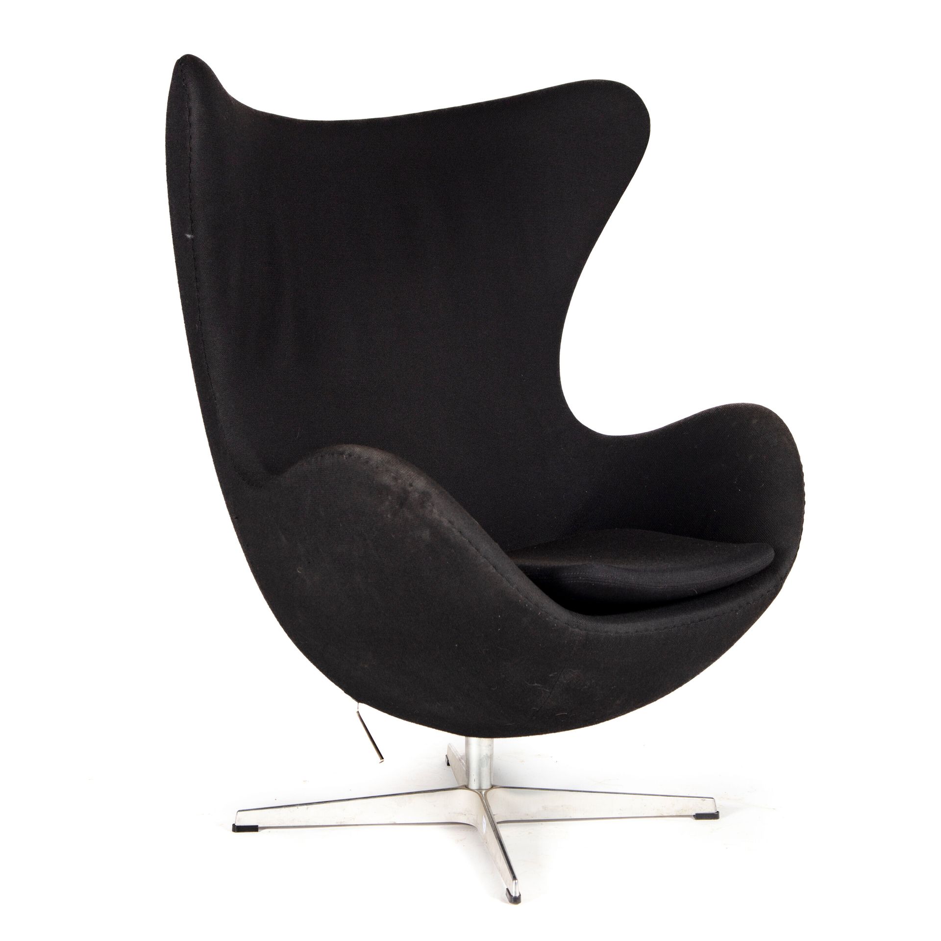 Arne Jacobsen Arne JACOBSEN (1902-1971) éditions Fritz HANSEN

Fauteuil pivotant&hellip;