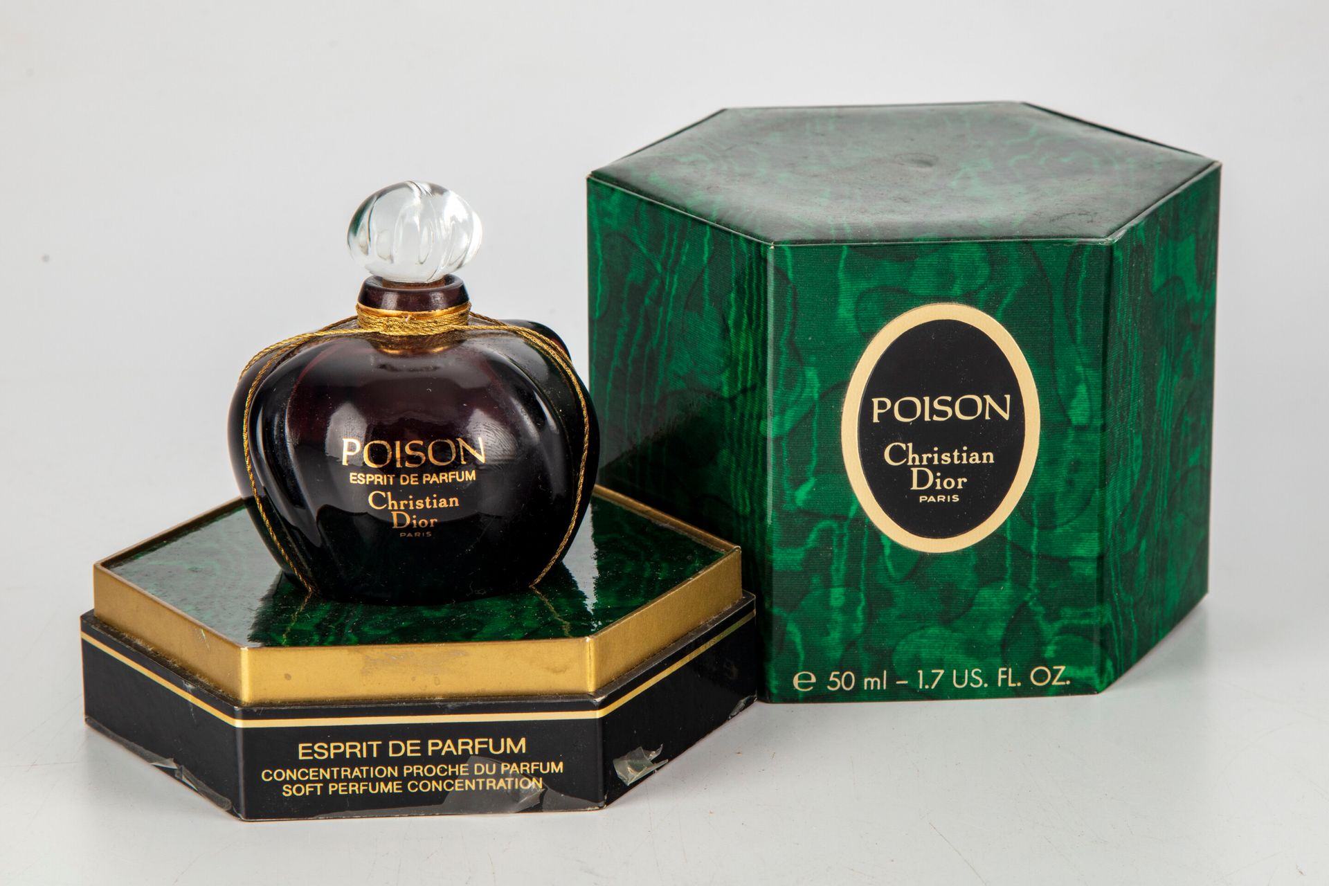 Null Maison Christian DIOR - Paris

1 flacon Parfum Poison, 50 ml

Boîte d'origi&hellip;