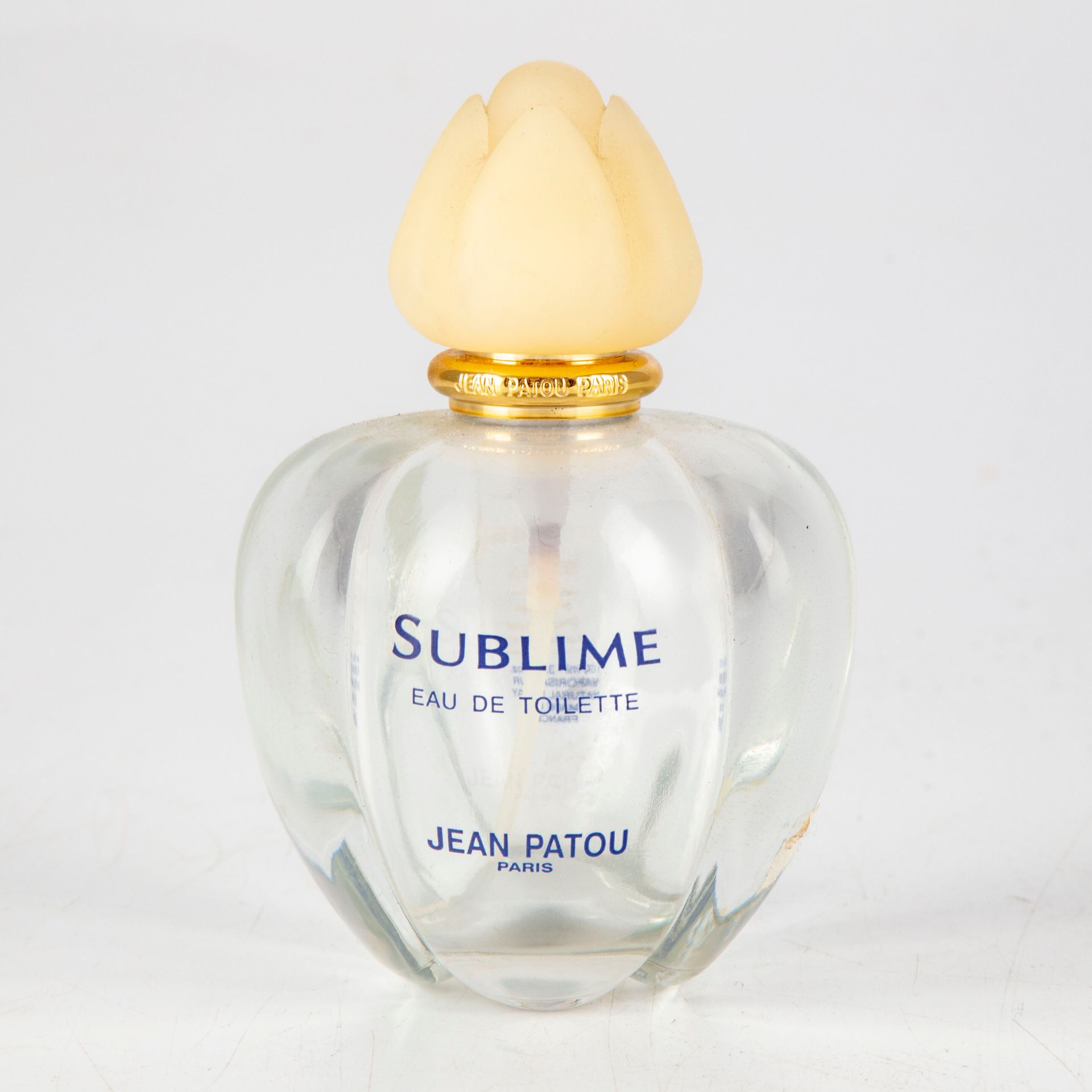 Null Jean PATOU

1 bottle Sublime 

H. 11 cm