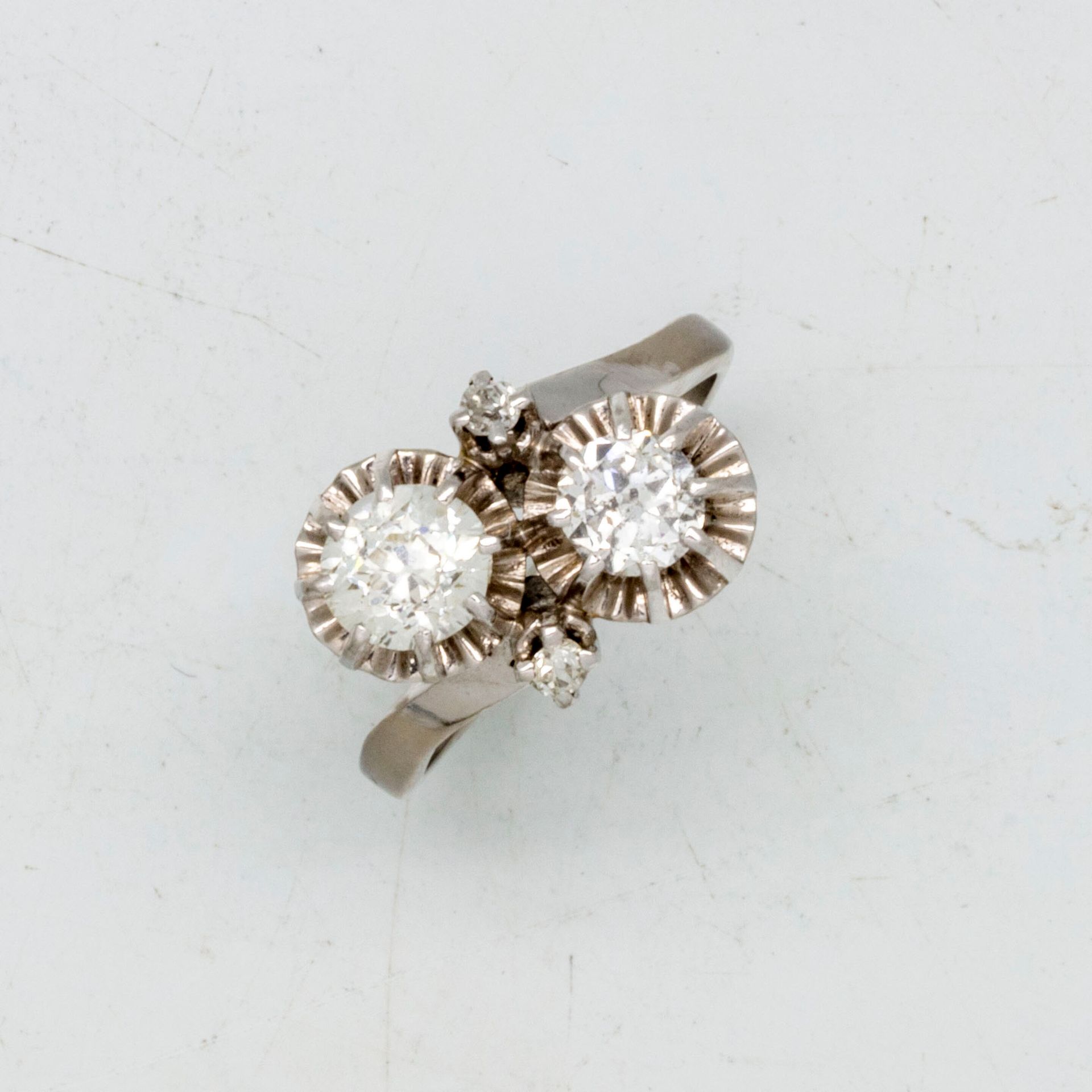 Null Ring "Toi et Moi" aus Weißgold mit zwei Altschliff-Diamanten mit einem Gewi&hellip;
