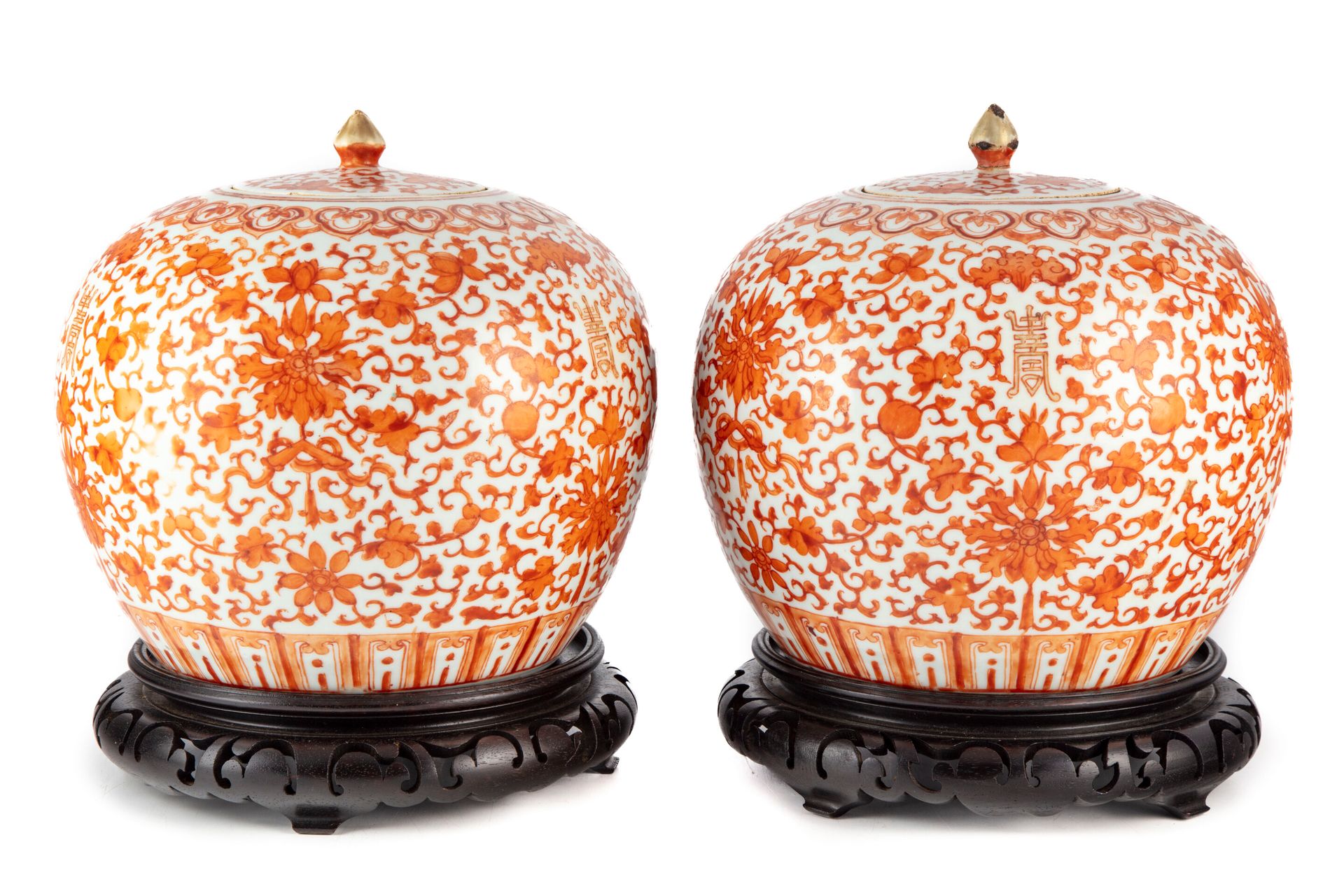 CHINE CHINA - 20th century
Pair of covered ginger pots with orange vermiculated &hellip;