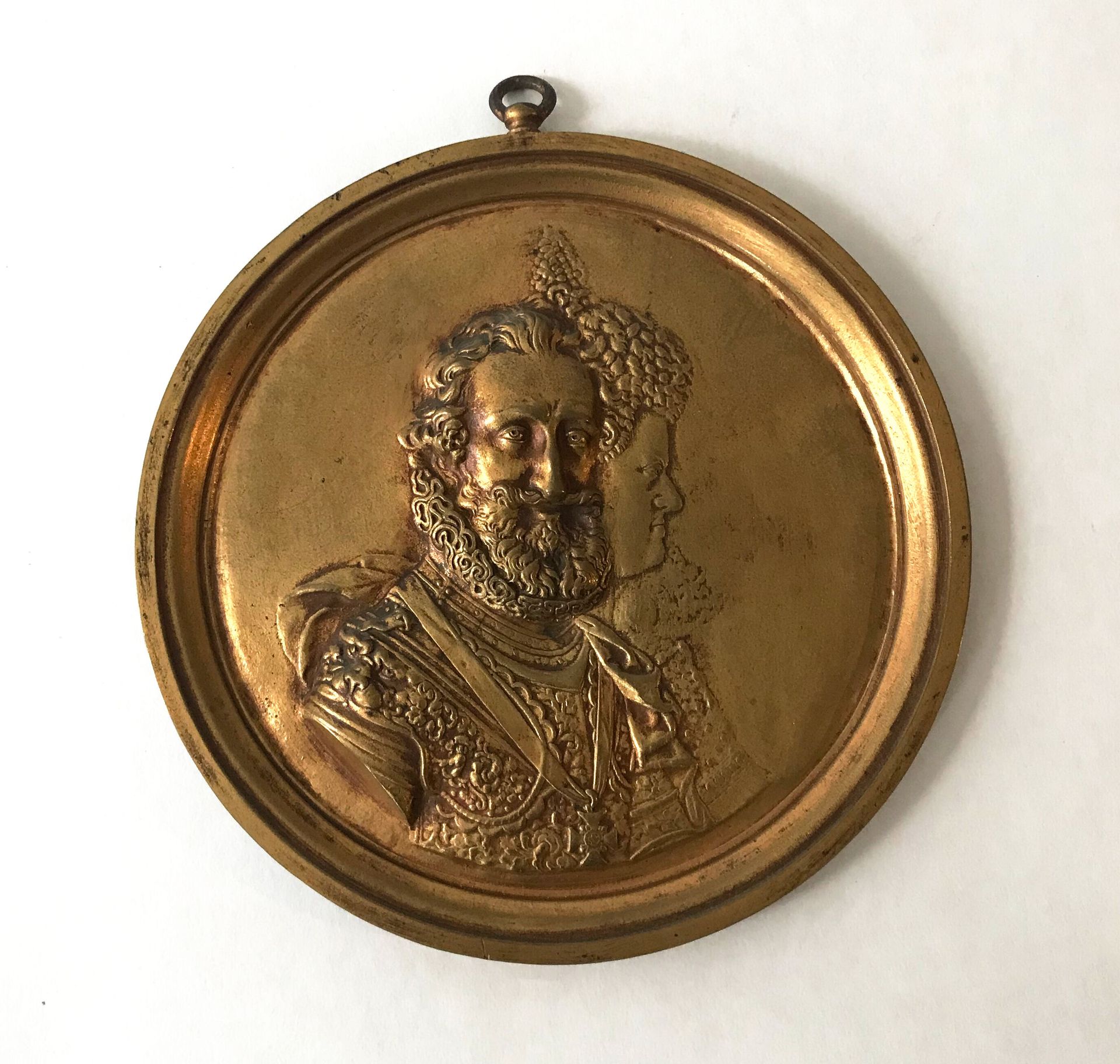 Null Nach DUQUESNOY
Großes Medaillon aus Bronze mit vergoldeter Patina mit dem P&hellip;