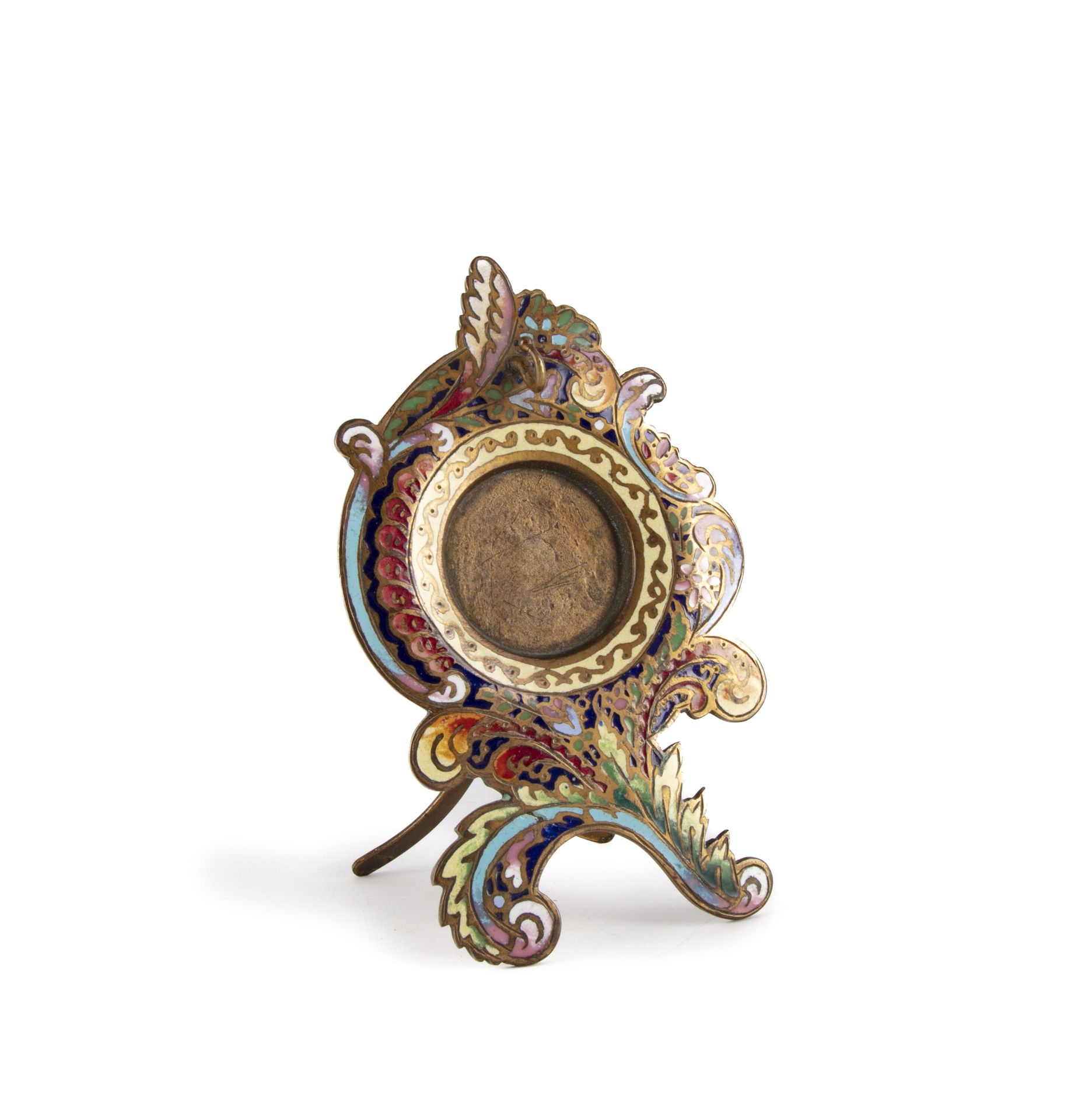 Null Watch holder in brass and cloisonné enamel of Rocaille style. 
H. 12,5 cm