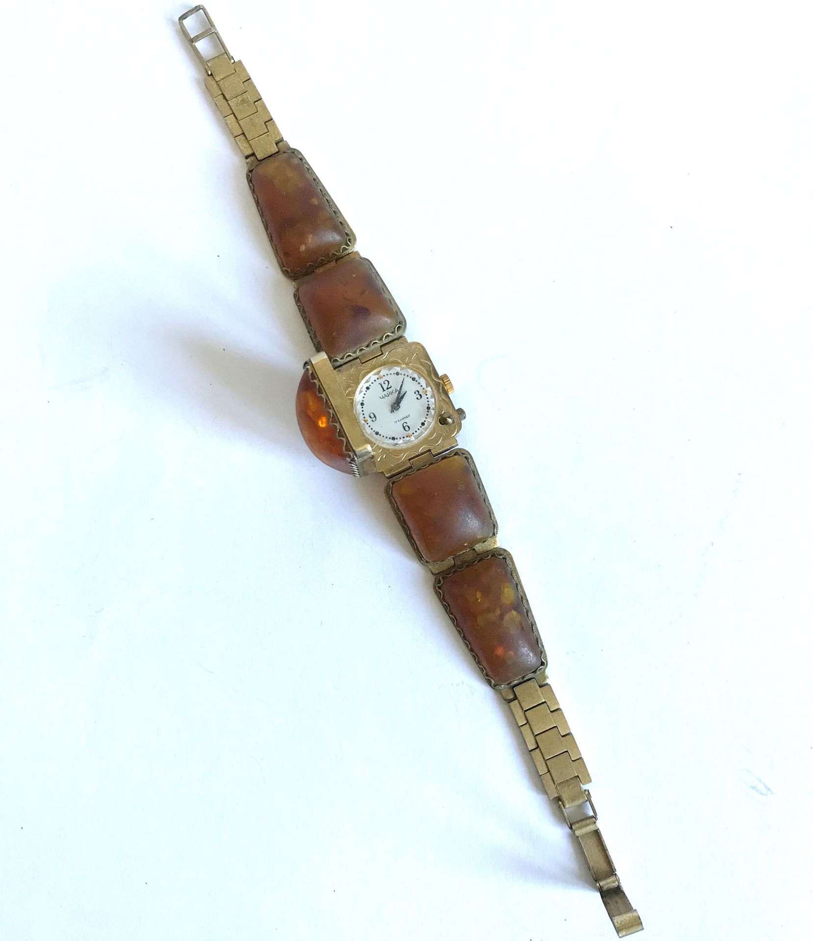 Null YANKA - Vintage
Reloj de señora de fantasía en metal dorado, esfera con tap&hellip;
