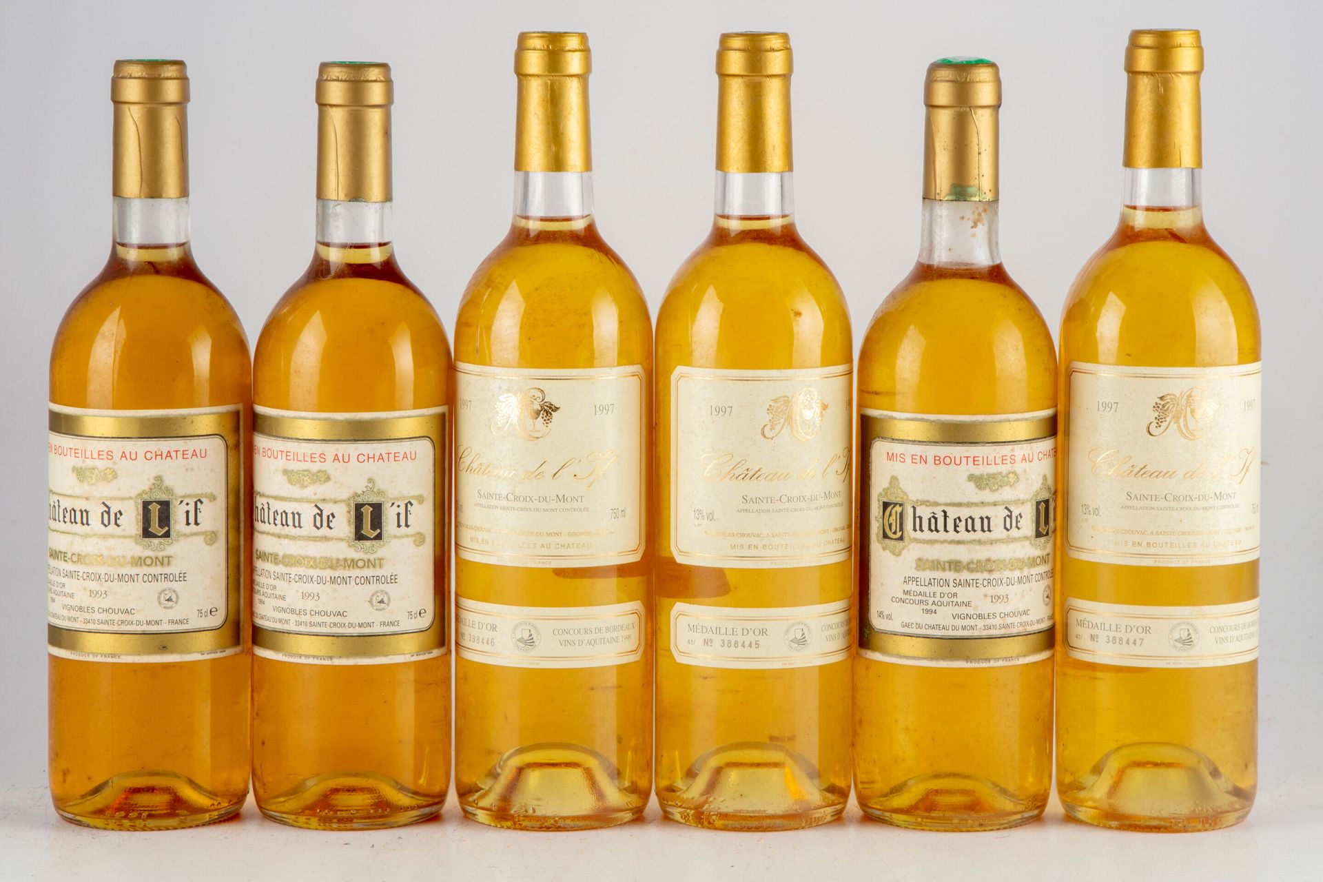 Null 12 bouteilles dont : 8 bouteilles CHATEAU DE L'IF 1997 Sainte-Croix-Du-Mont&hellip;