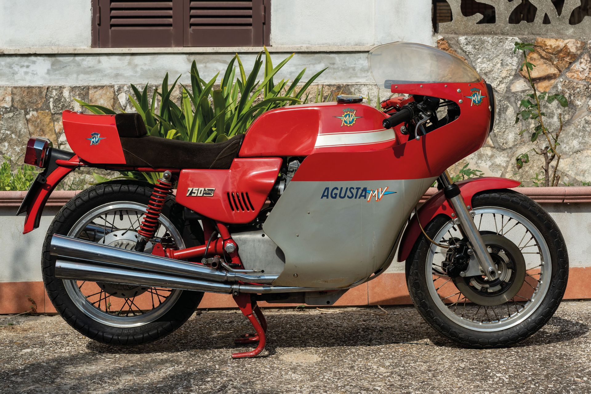 MV AGUSTA 750 S AMERICA, 1976 
Chassis/Chassis n. MV750 2210497

- One of only 2&hellip;