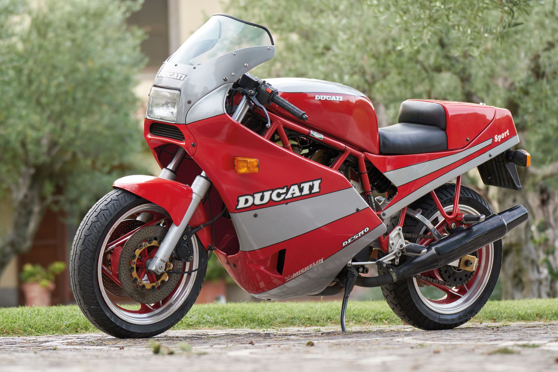 DUCATI 900 SD DARMAH, 1977 
Chassis/Chassis no. 900198

- L'une des premières Da&hellip;