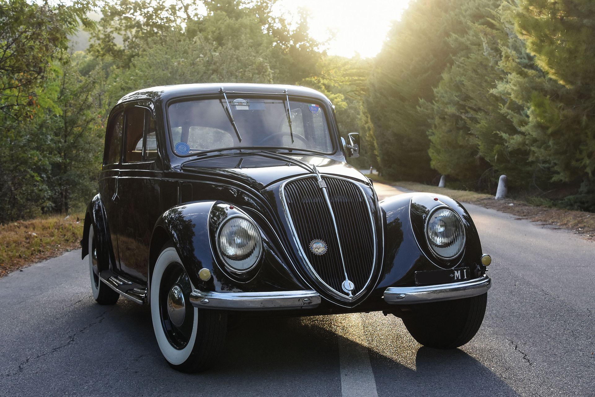 FIAT 1500, 1937 
底盘/底盘编号0122334
发动机/发动机编号012272

- 4.速度表上显示860公里
- 部分修复
- 黑色车身
-&hellip;