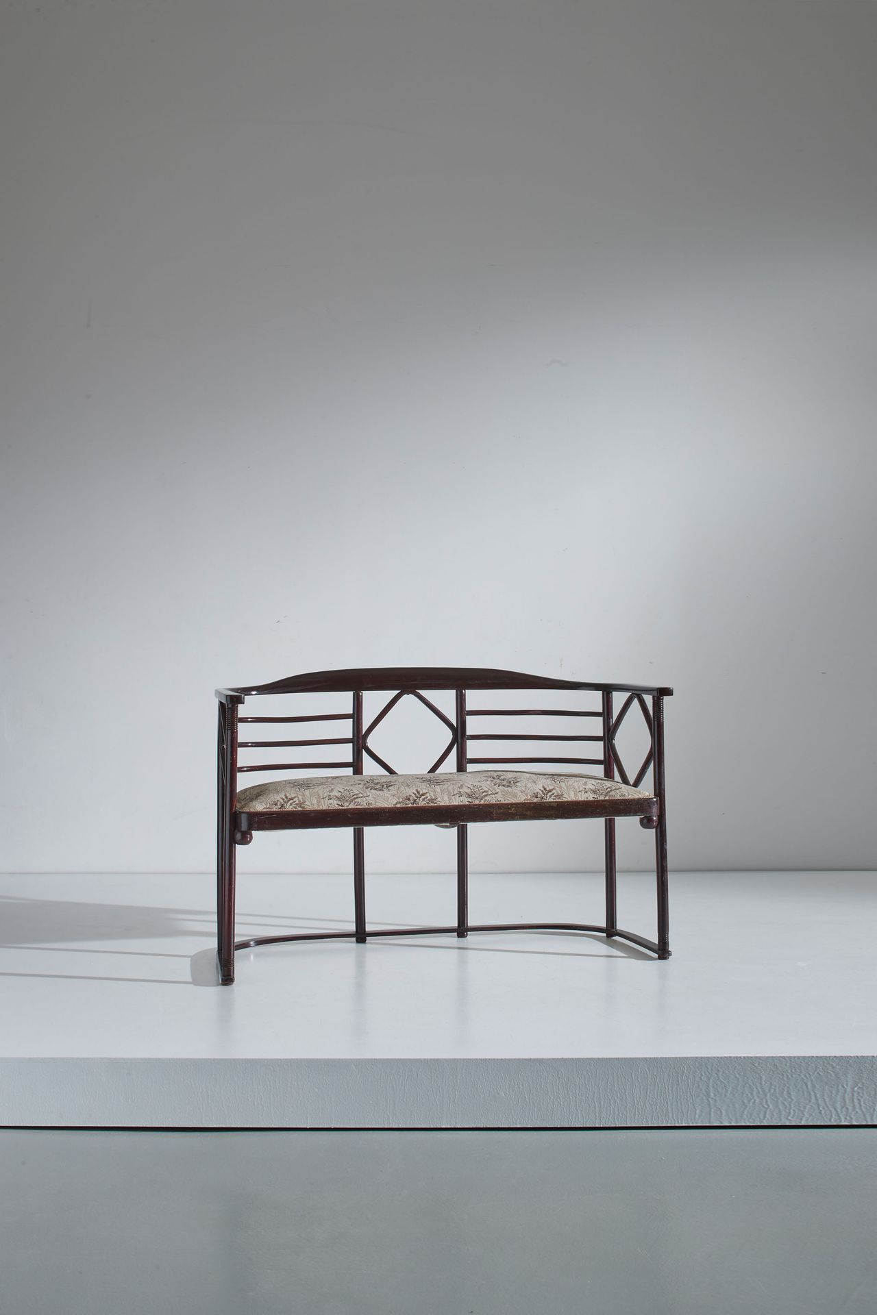 Josef Hoffmann Fledermaus coffee sofa. Stained beech wood, upholstered fabric. J&hellip;