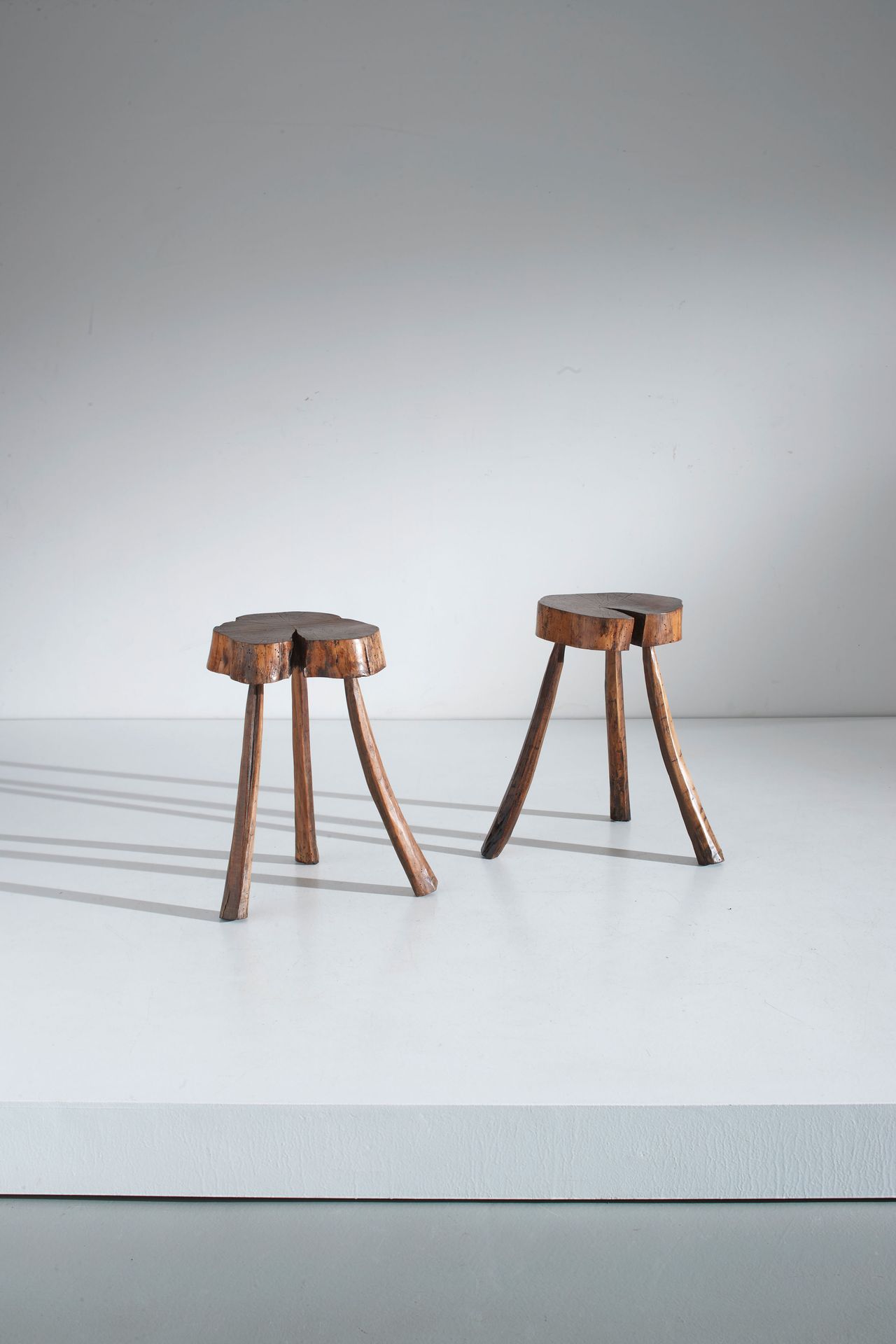 Manifattura Italiana Two stools. Beech wood. Italy 1960s.
Cm 53x40x40 approx.
A &hellip;