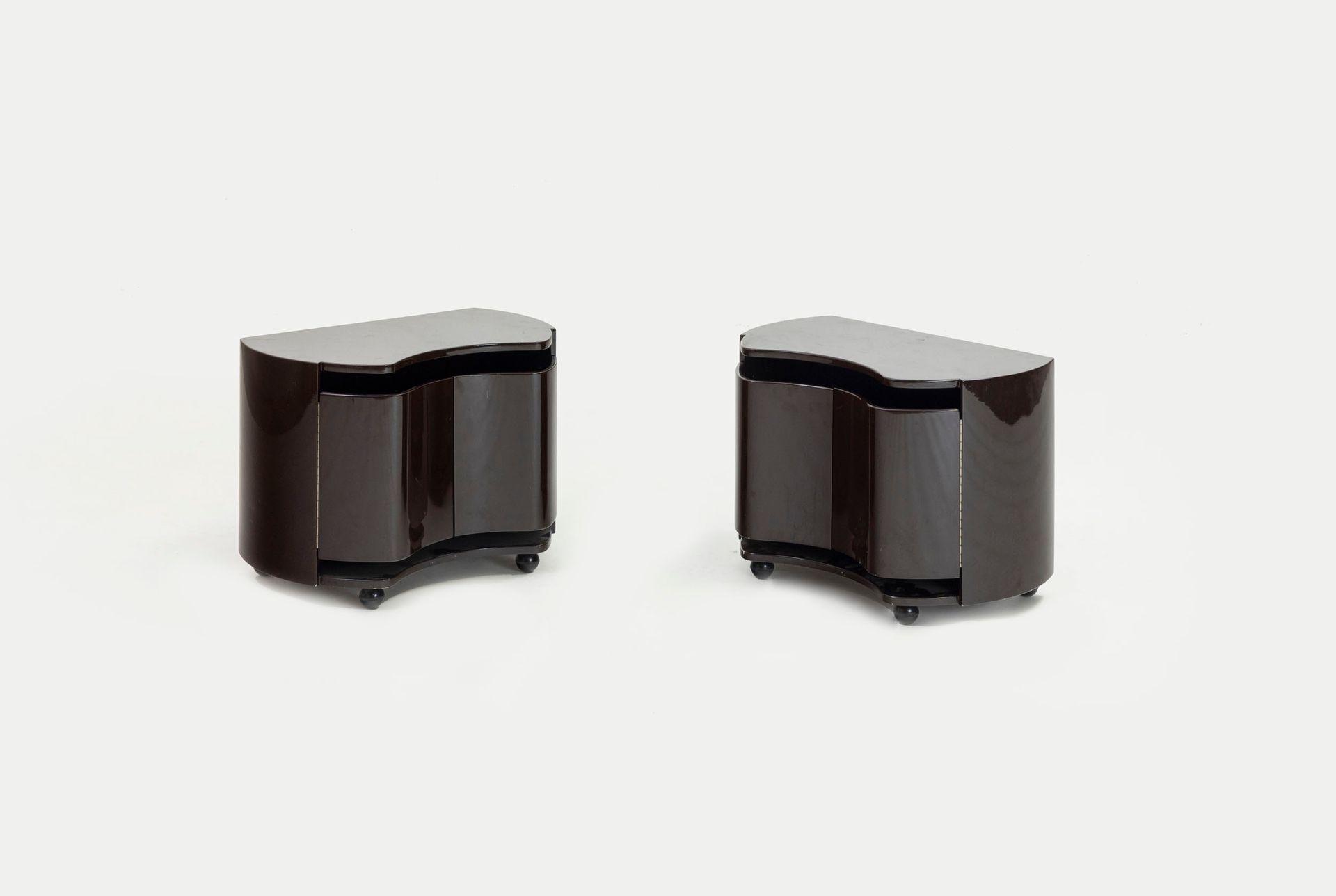KATZUIDE TAKAHAMA (ATTRIB. A) Pair of nightstands. Lacquered wood. Italy 1970 ca&hellip;