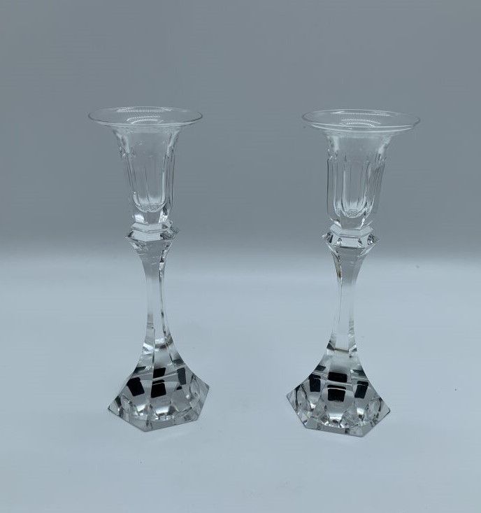 Null SAINT LOUIS

Paire de flambeaux en cristal 

H. 20,5 cm

Portent la marque &hellip;