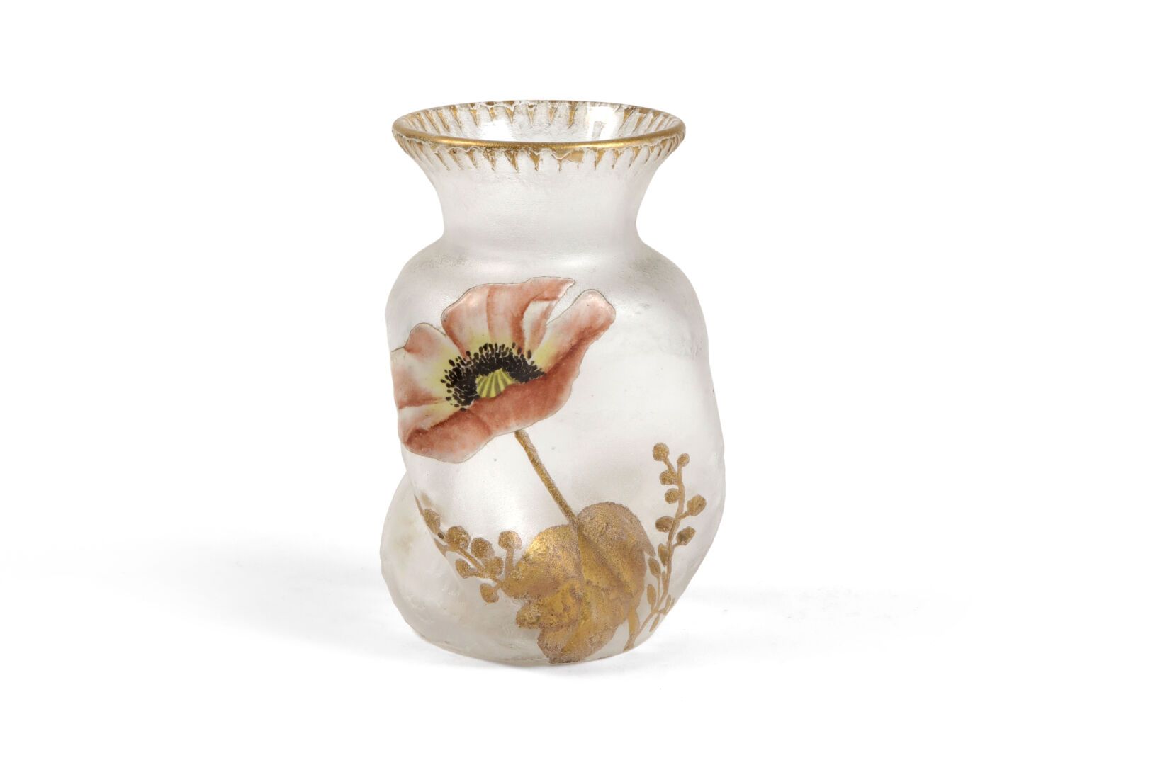 Null MONTJOYE

Small free form vase in enamelled glass paste with floral decorat&hellip;
