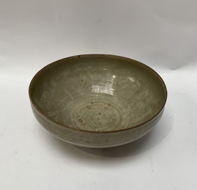 Null 越南

米色釉面炻器碗。

Trân王朝，13世纪-14世纪？

直径：23厘米