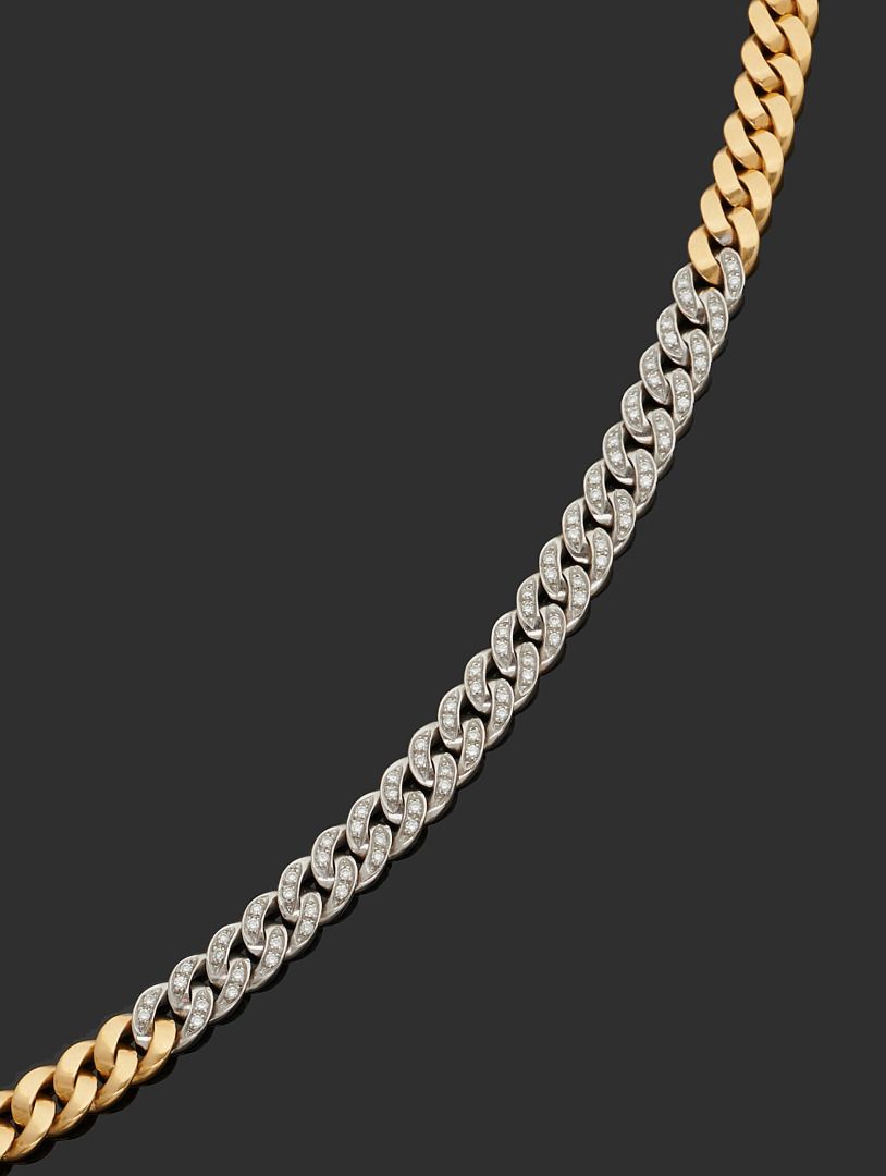 Null 7.5万金项链，交错的链节，中间的链节饰有圆形明亮式切割钻石。
长度： 45,5 cm
毛重 : 137,9 g