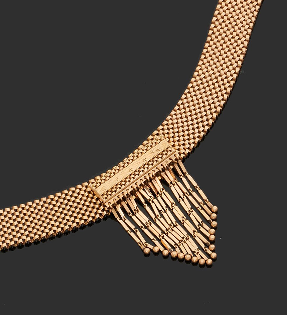 Null 75万分之一黄金项链，中心装饰有一个抱着潘皮尔丝线的理由。
长度： 39,5 cm
毛重：73.1克