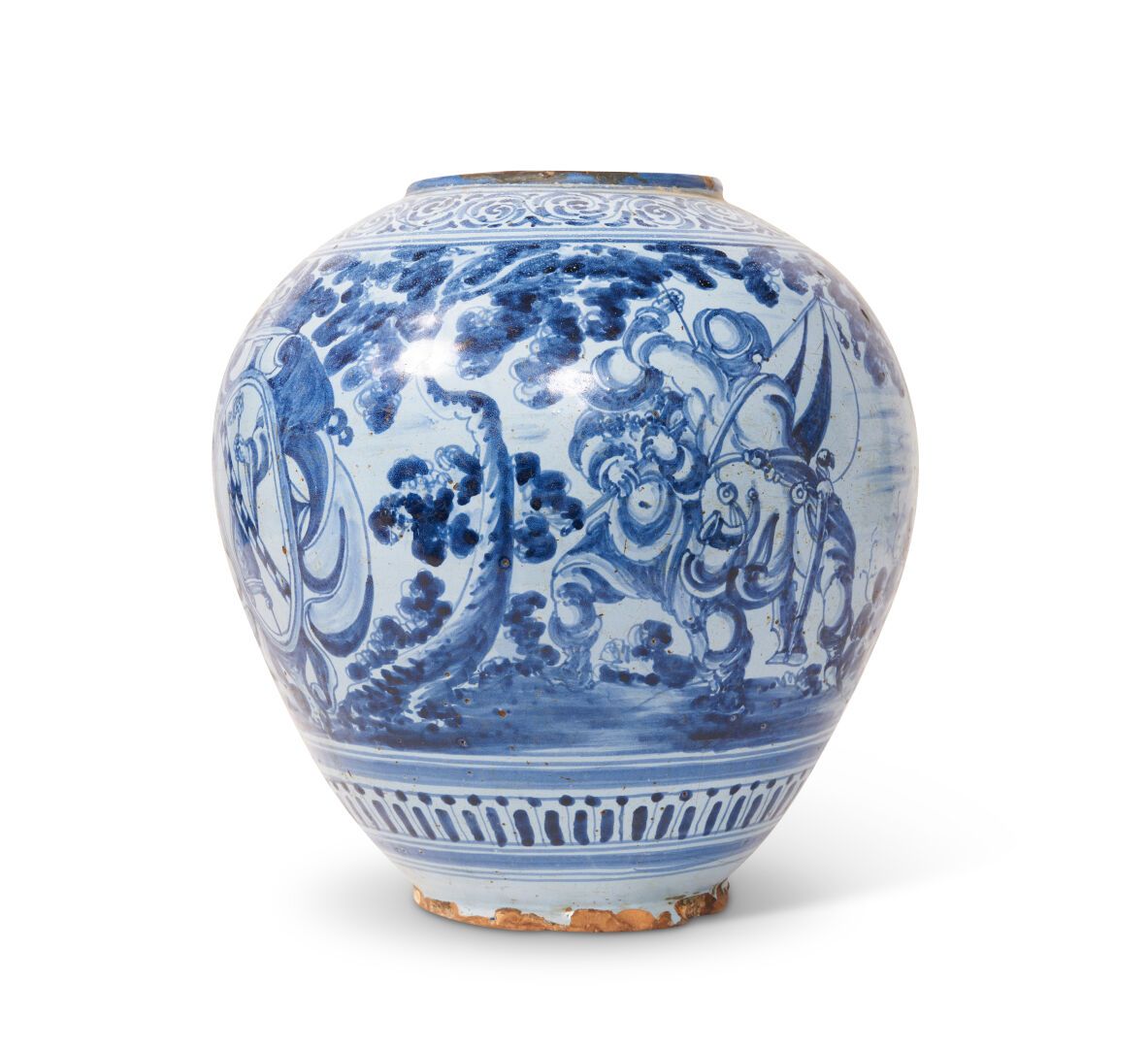 Null Italie du Nord
Vase boule en majolique à décor en camaïeu bleu sur fond ble&hellip;