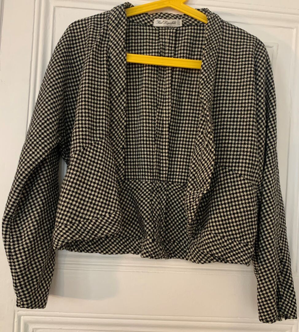 Null KARL LAGERFELD

Women's houndstooth jacket. 

Size : 36-38