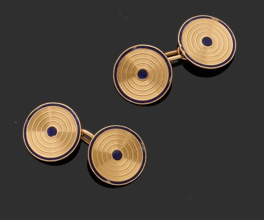 Null PAIR OF PUSH BUTTONS in yellow gold 750 thousandths the ends of round form &hellip;
