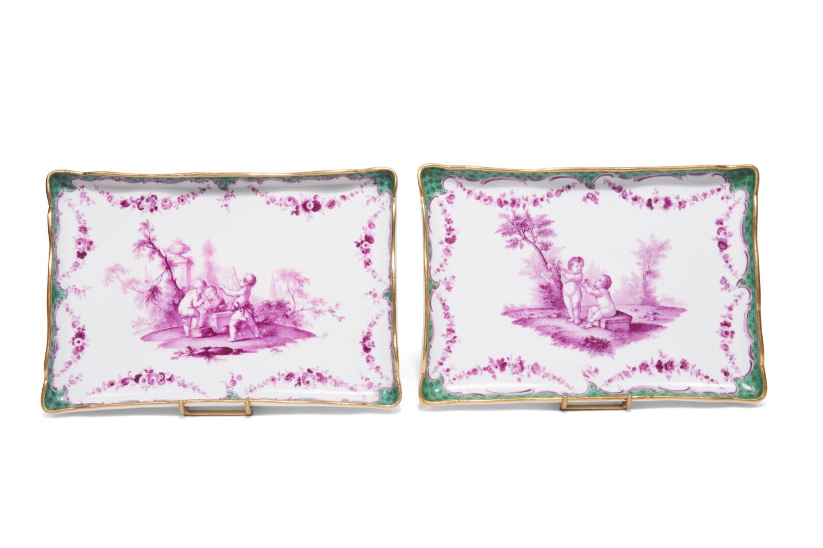 Null MEISSEN
Two rectangular trays in porcelain with decoration in purple monoch&hellip;