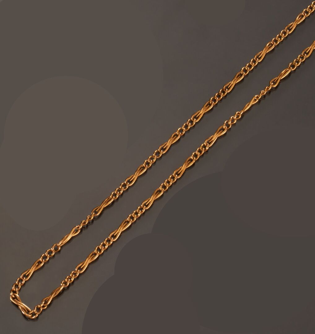 Null Gliederhalskette aus 750er Gelbgold, die Glieder mit Achterdekor.
Länge: 45&hellip;