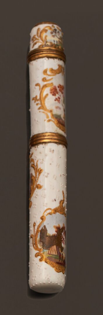 Null Needle case in pomponne with enamelled polychrome decoration of landscapes &hellip;