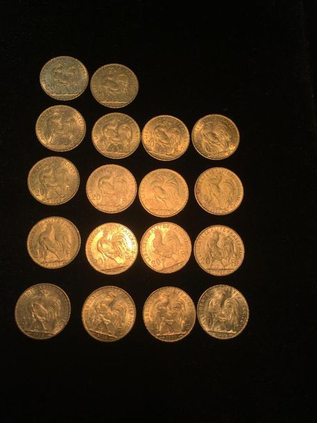 Null FRANCE, Dix-huit pièces de 20 francs or, comprenant : 
- 2 pièces de 1905.
&hellip;