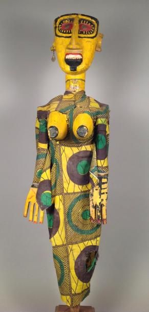 Null Femme (marionnette) 

Bois peint en jaune avec des détails en noir, blanc e&hellip;