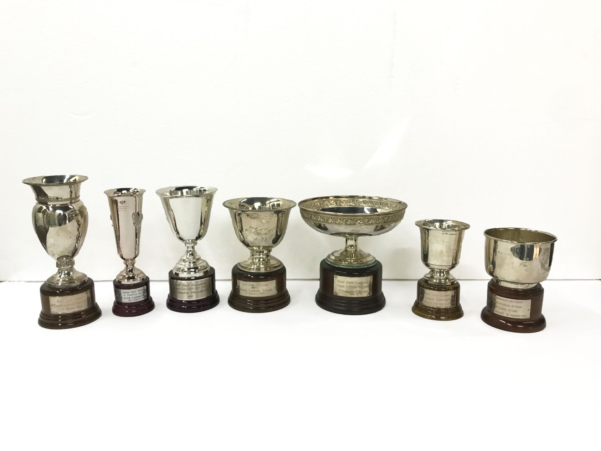 Eight silver cups, gr. 477 ca. Golf Club. 20th c. Sept coupes du Golf Club en ar&hellip;