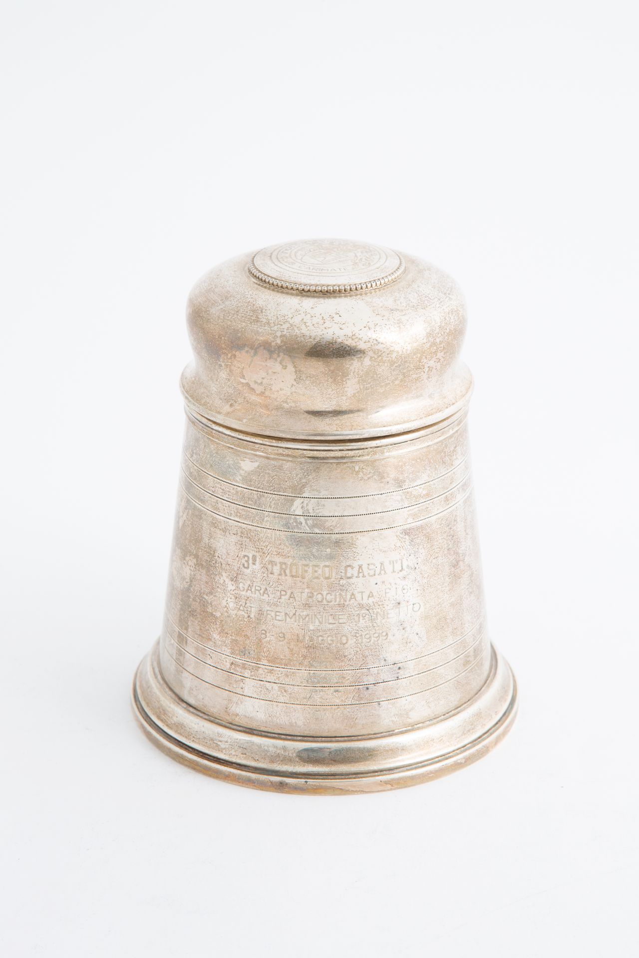 Box with silver lid, gr. 460 ca. Casati Cup Boîte cylindrique avec couvercle pou&hellip;