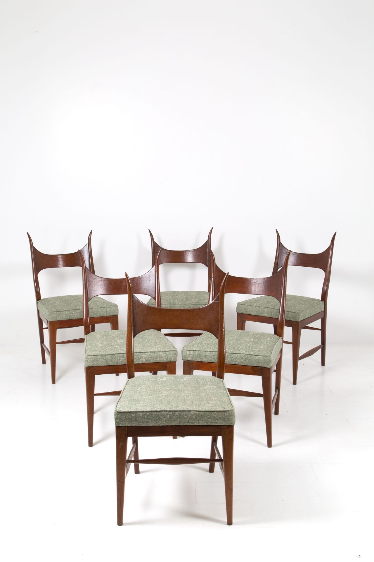 EDWARD WORMLEY. Six wooden chairs. 1950s EDWARD WORMLEY (Oswego, 1907 - Illinois&hellip;