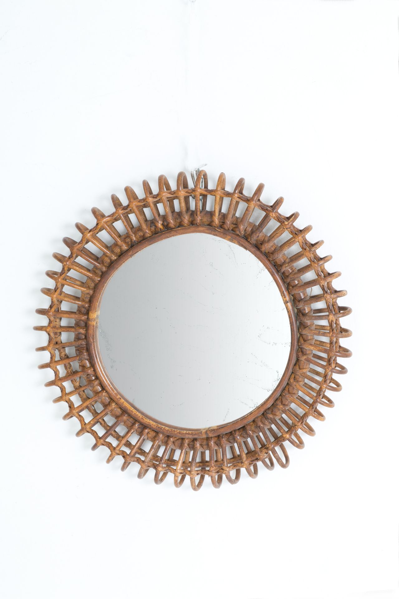 Round bamboo mirror. Italy. 1960s Miroir circulaire avec cadre en osier. Fabrica&hellip;