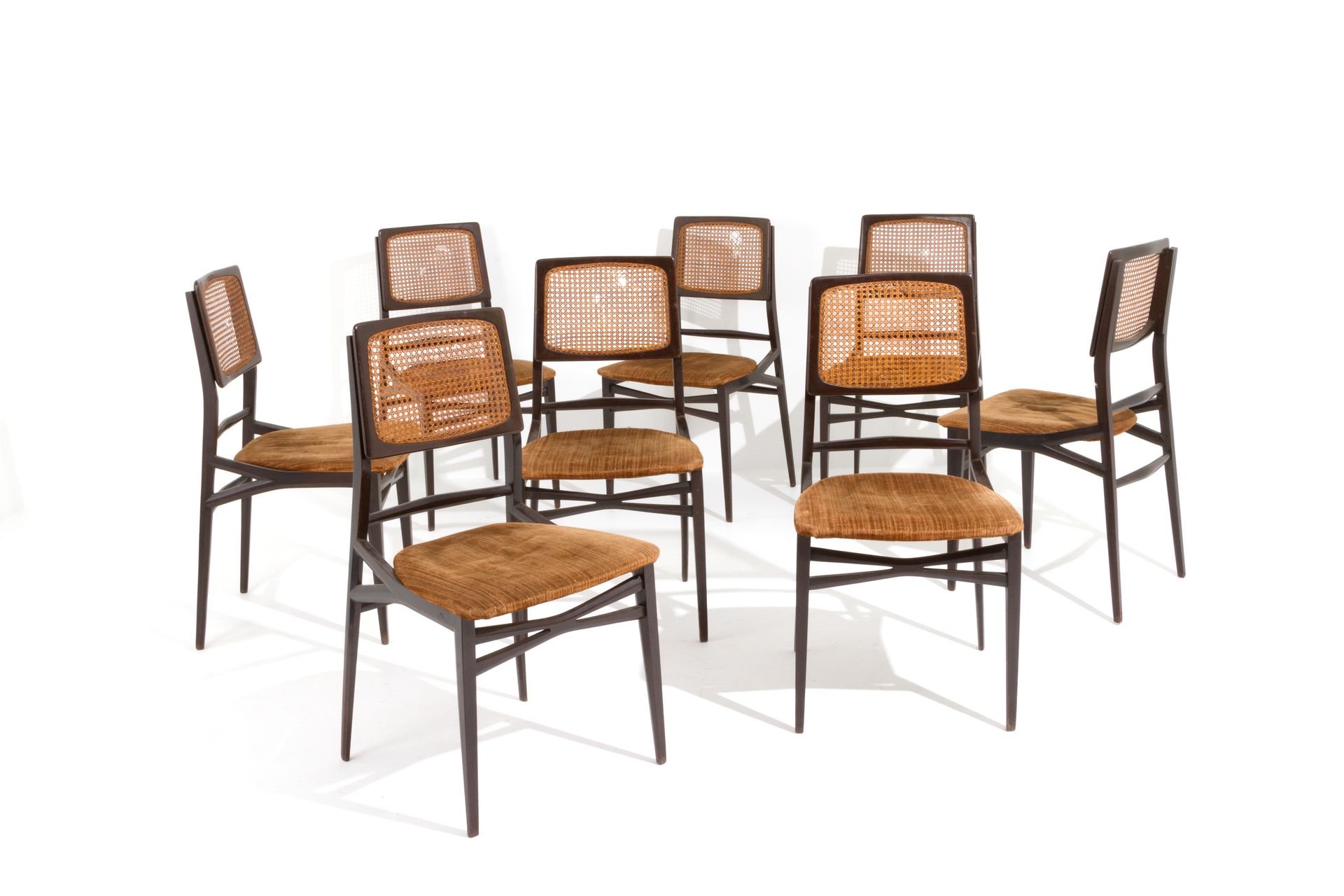 AUGUSTO ROMANO (Attr). Eight wooden chairs. 1950s AUGUSTO ROMANO (Attr.) (Turin,&hellip;