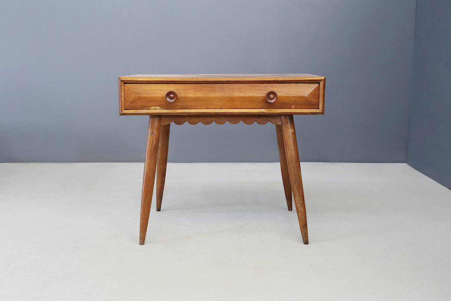PAOLO BUFFA. Wooden desk. 1950s PAOLO BUFFA (Milan, 1903-1970). Bureau en bois a&hellip;