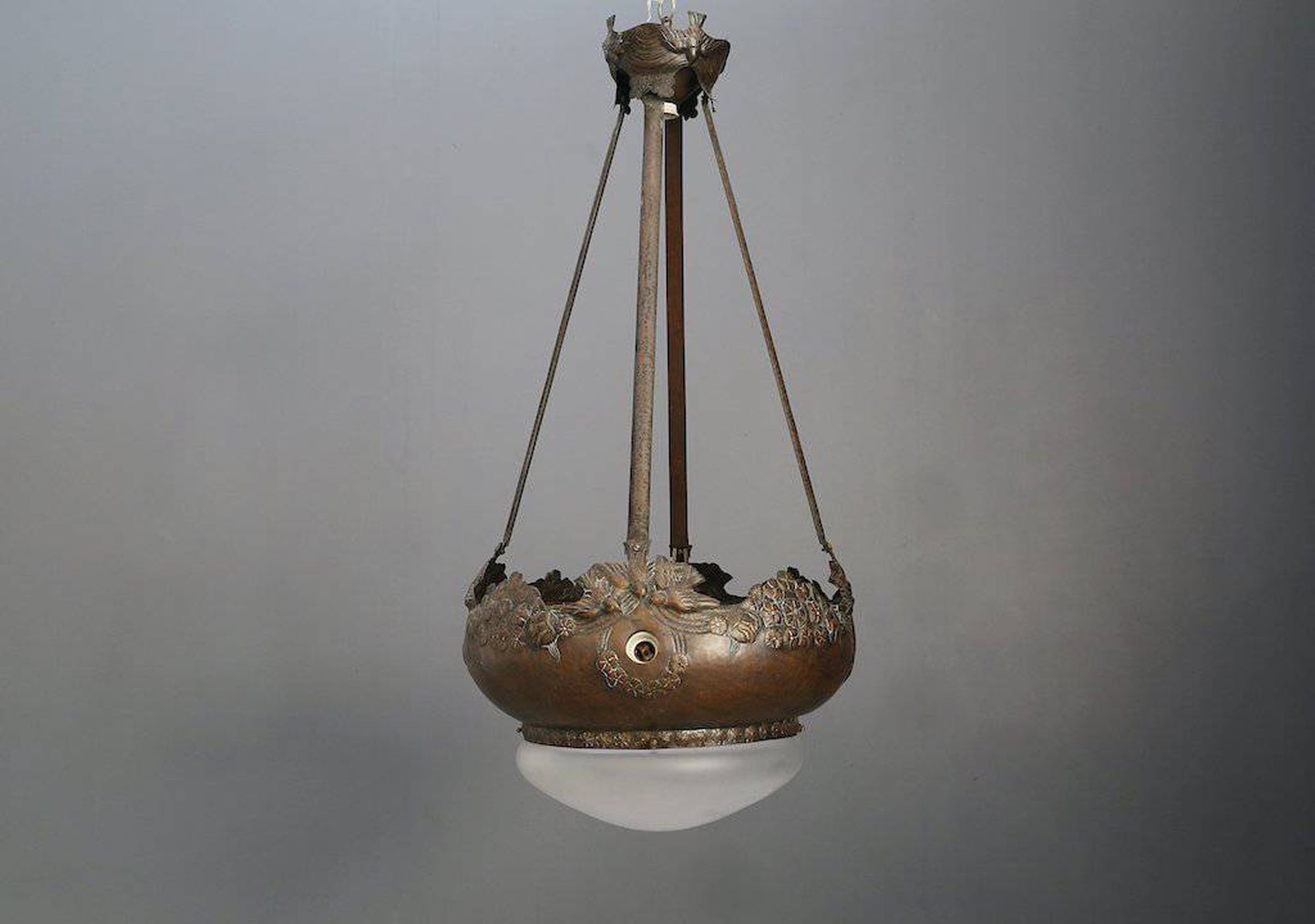 Copper and glass chandelier. France. Liberty style Lustre en cuivre et verre opa&hellip;