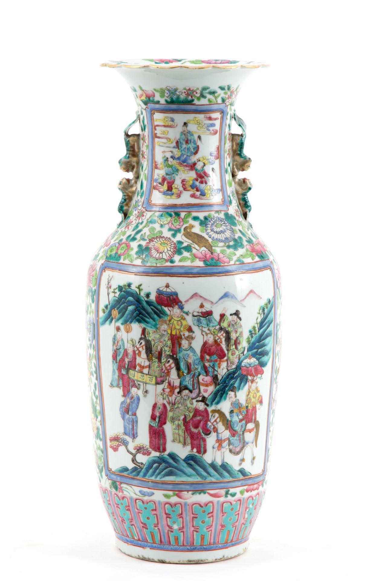 Pink Family porcelain vase 玫瑰家族的瓷器花瓶内描绘着 "生活场景"。中国。62x25厘米左右。