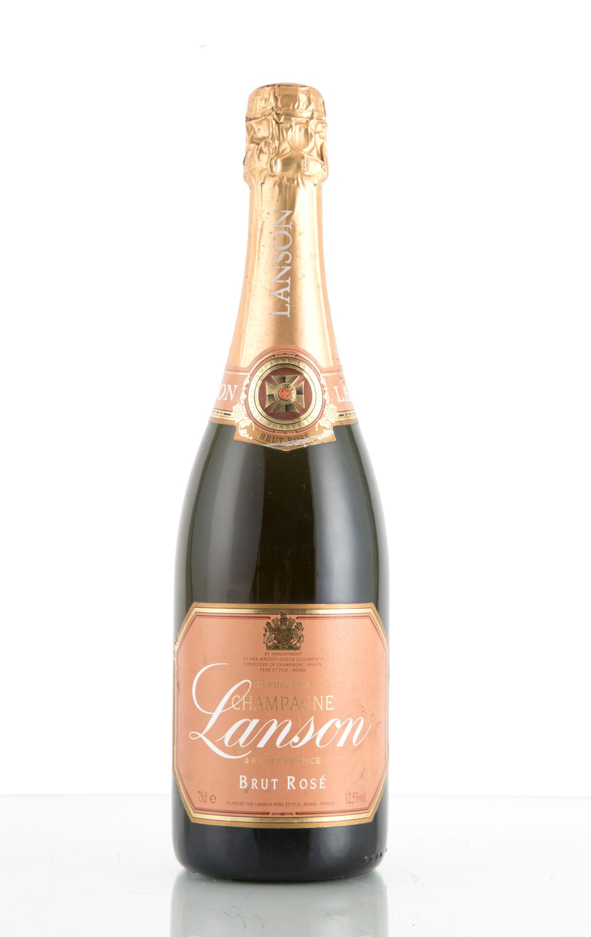 Champagne Lanson Brut Rosè (1 bt) Une bouteille de Champagne Lanson Brut Rosé.