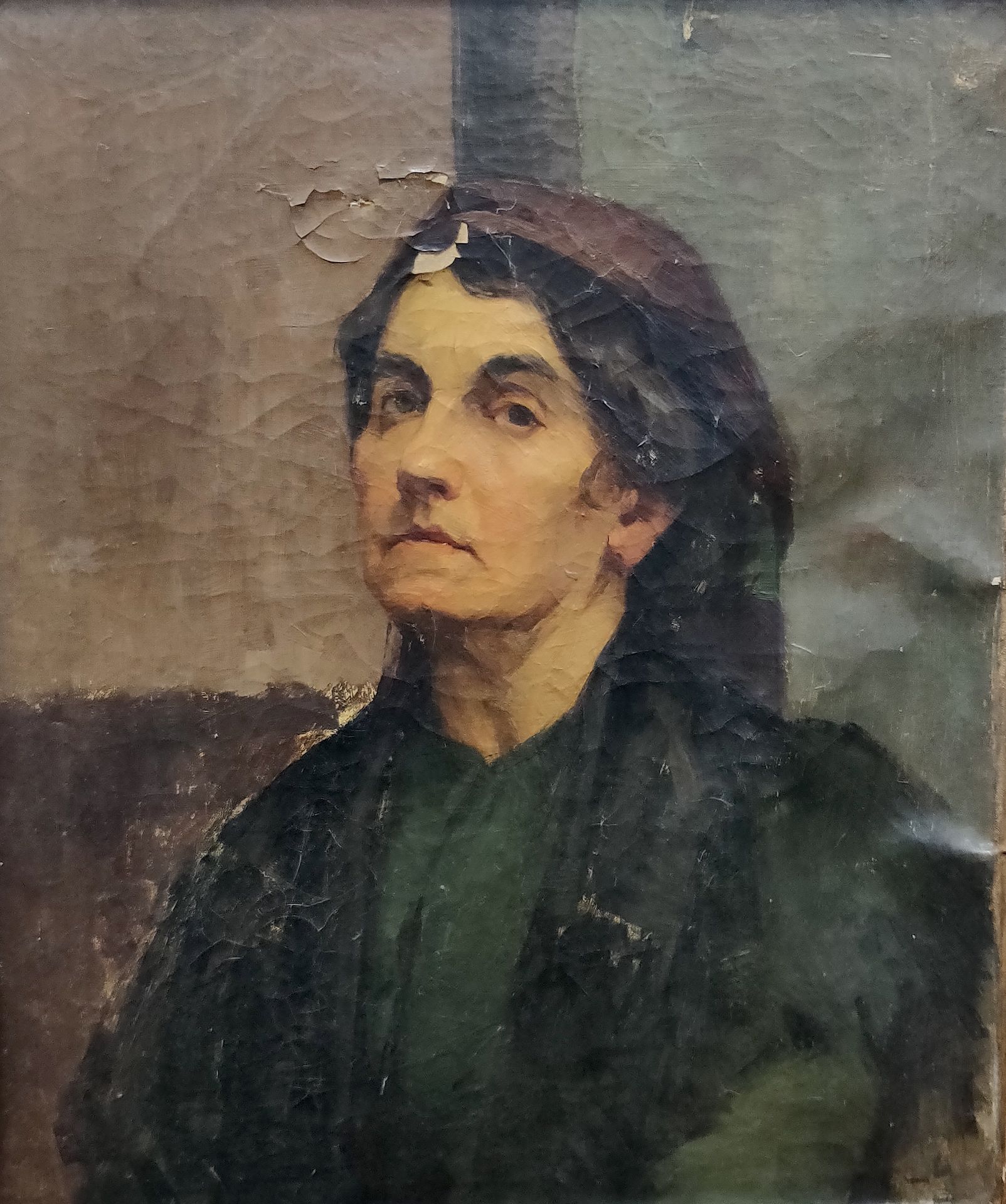 Null 20世纪的学校。一个戴着围巾的女人的肖像。布面油画。恢复。事故、变形和部件丢失。