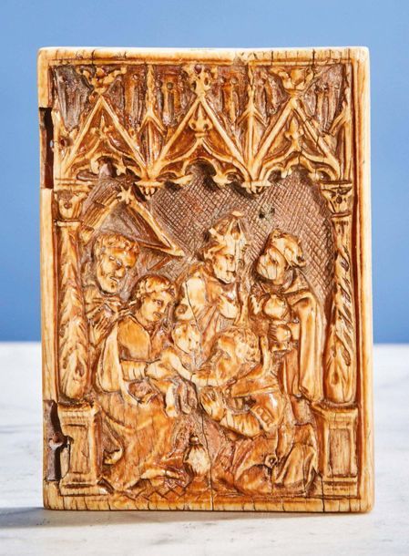 Null Right shutter of a carved ivory diptych representing the Adoration of the M&hellip;