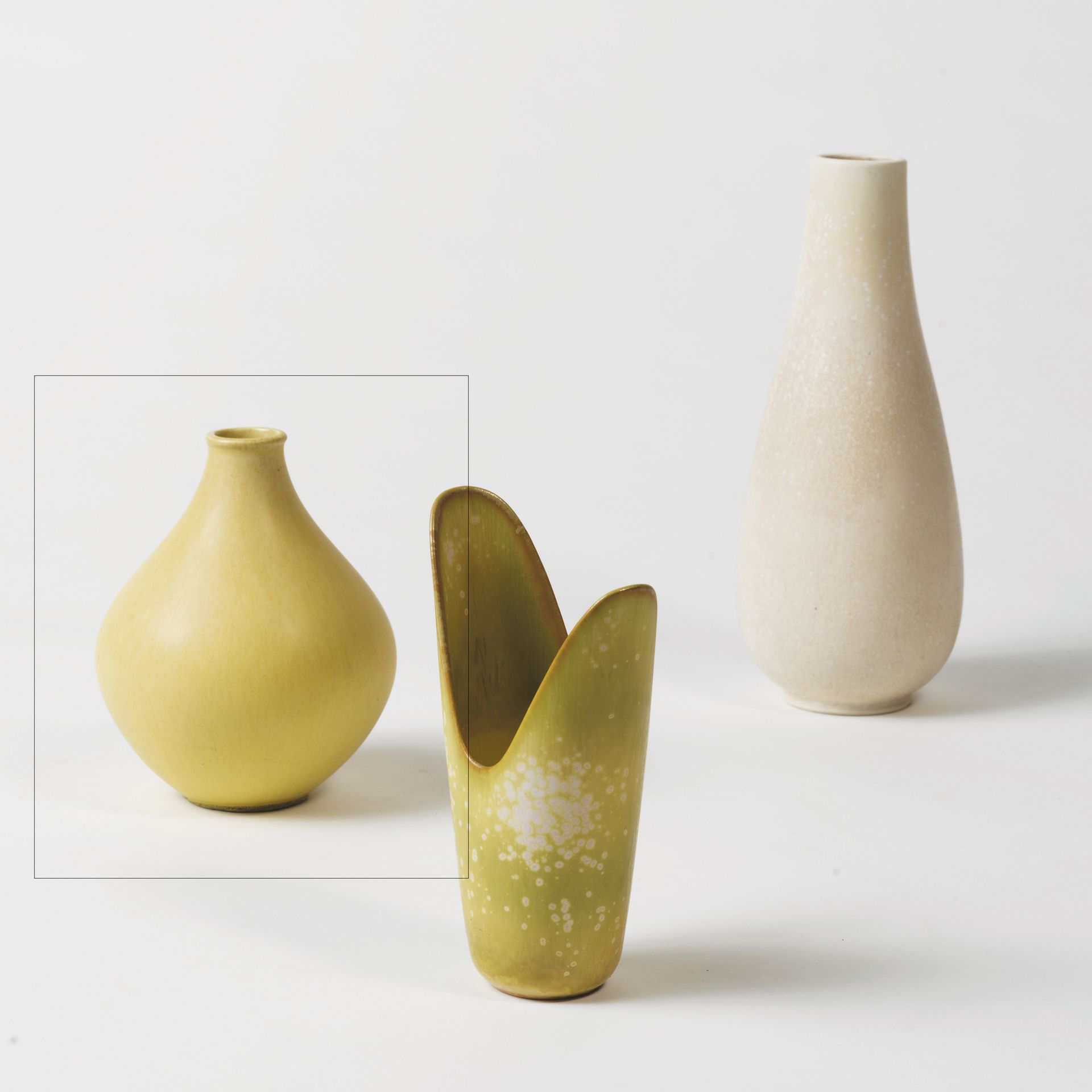 STIG LINDBERG (1916-1982) Vase, vers 1955
Émail jaune
Manufacture de Gustavsberg&hellip;