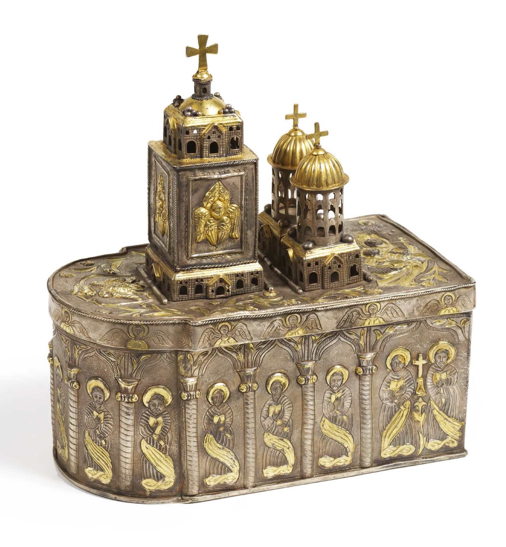 Null TABERNACOLO in argento a forma di chiesa, il coperchio decorato con due cup&hellip;