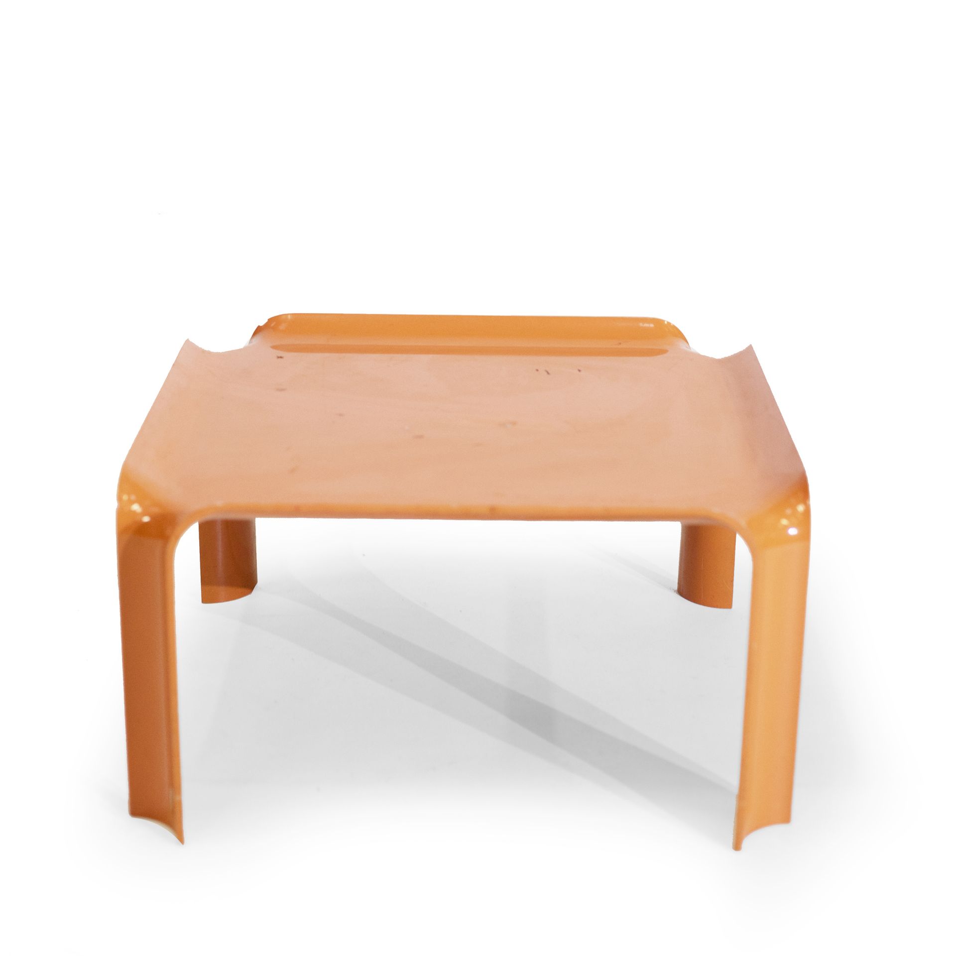 Pierre PAULIN (1927-2009) Tavolino modello "877" arancione ABS Edition Artifort &hellip;