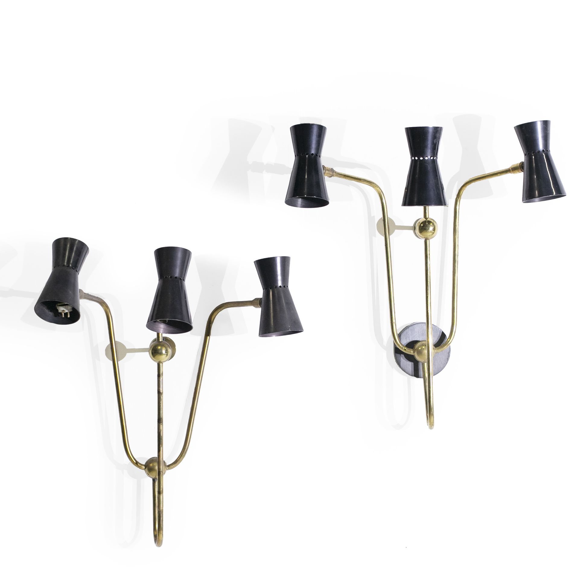 MARCEL ASSELBUR (XXème) Pair of sconces Brass and lacquered metal Edition Asselb&hellip;