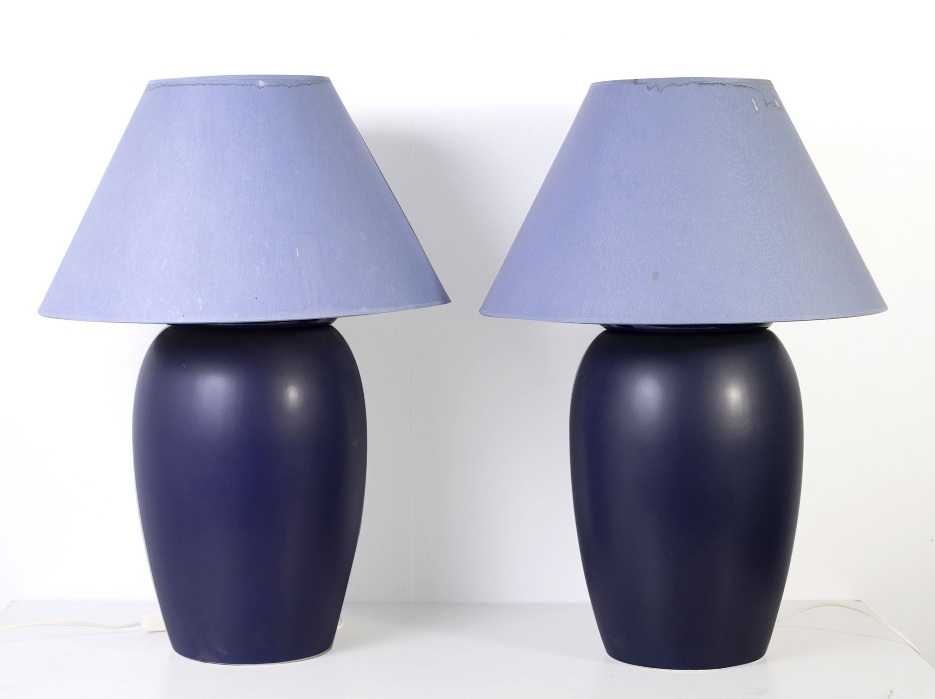 Null Paar Tischlampen aus blauer Keramik 

H_73 cm