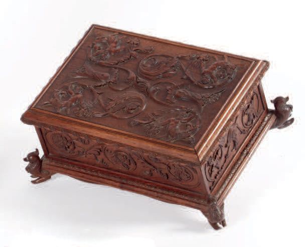 Null Wooden box with lid resting on four feet in the shape of birds, decorated w&hellip;