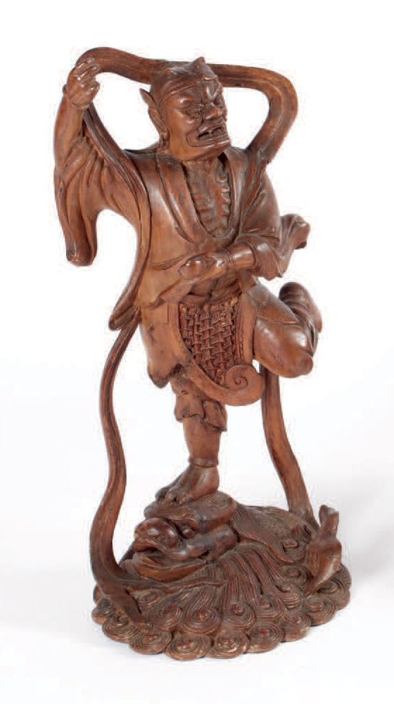 Null 描绘人物在龙或海豚上跳舞的木雕，19/20世纪的东方艺术（缺陷）
Sculpture en bois représentant un personna&hellip;