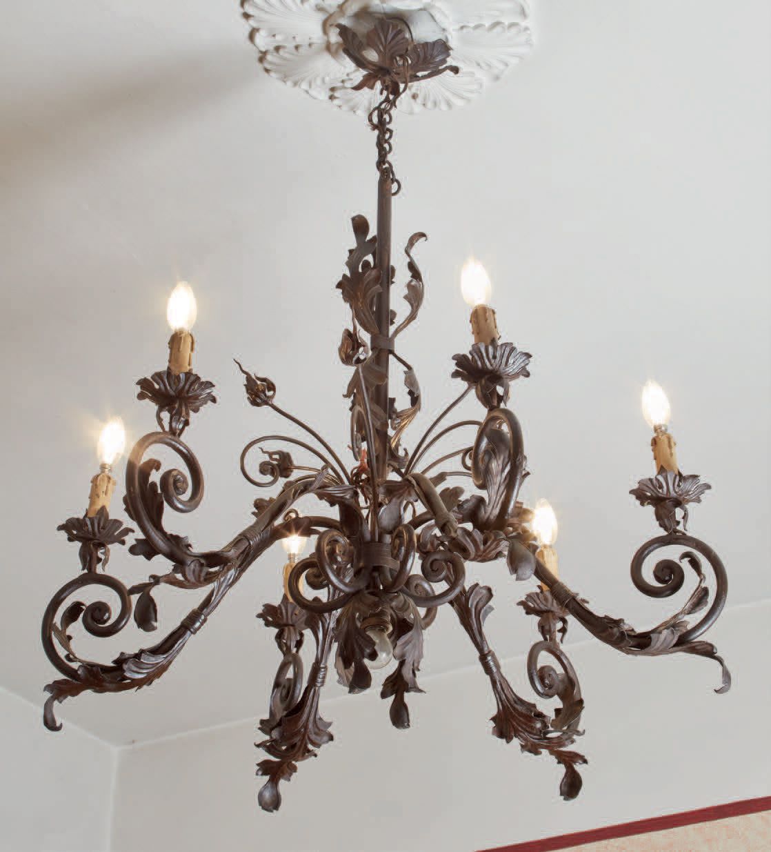 Null Six-light wrought iron chandelier decorated with leaves and buds, first hal&hellip;