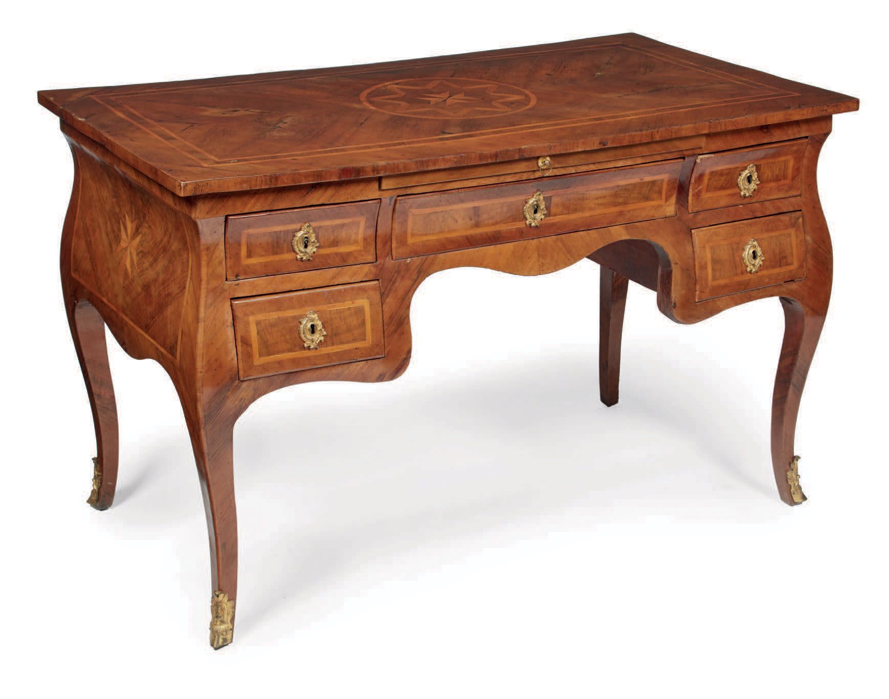 Null Schreibtisch aus Nussbaum und hellem Holzfurnier auf gewellten Beinen, fünf&hellip;
