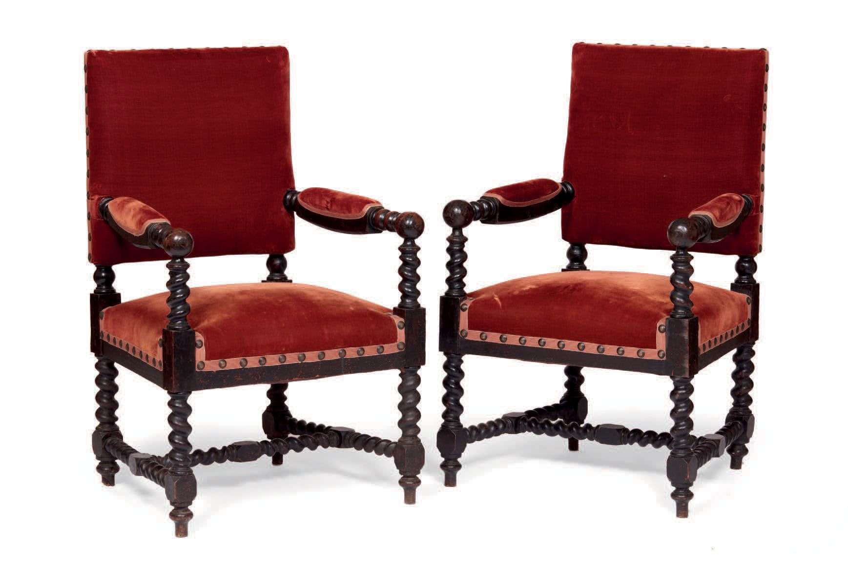 Null Pair of armchairs in black carved wood, the bases of the armrests, the four&hellip;