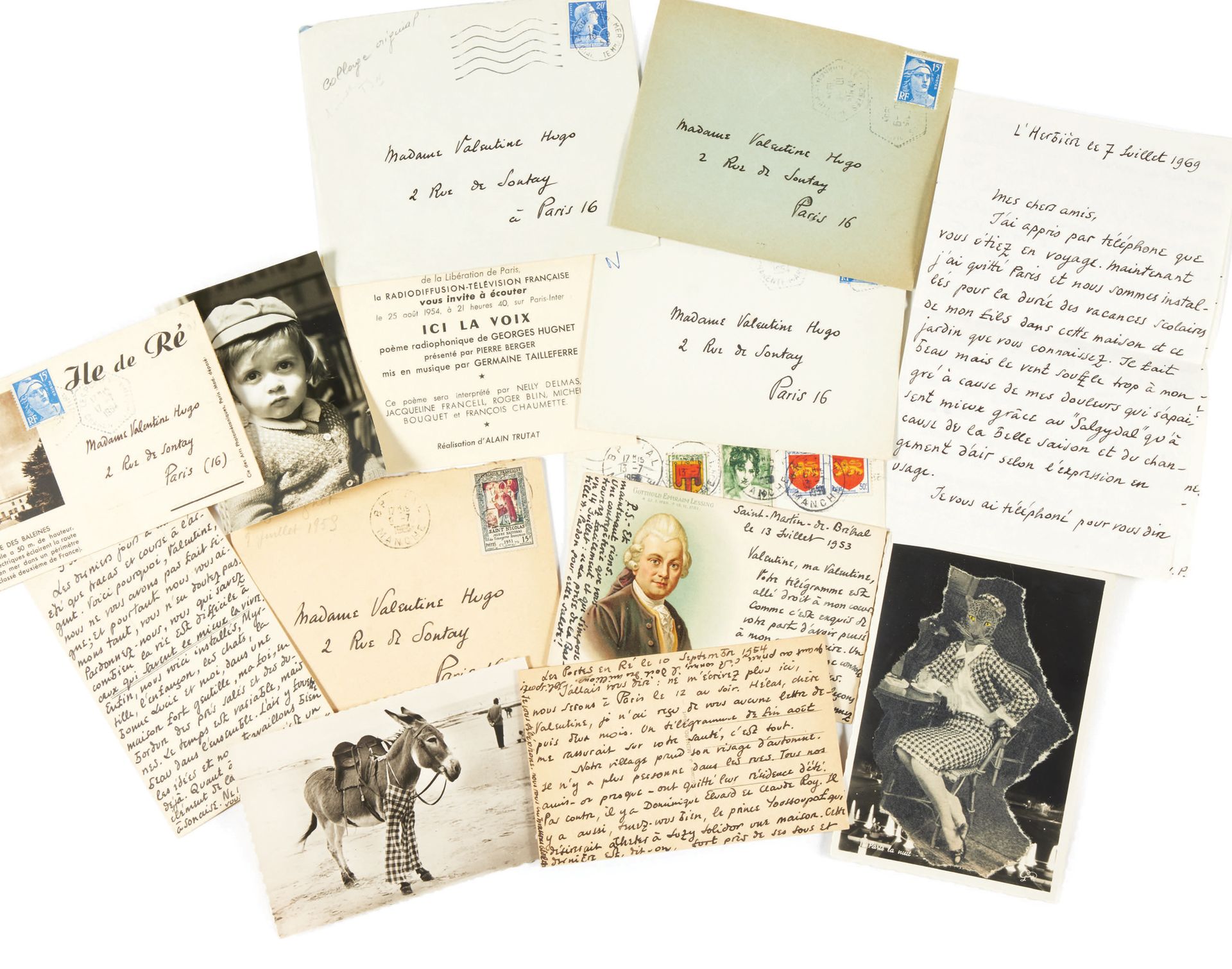 Georges HUGNET. 致瓦伦丁-雨果的信件。1953年7月9日-1958年9月10日。
7封署名的亲笔信：7页，8开本的插图明信片，5个信封保存。
友&hellip;
